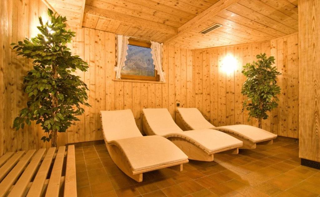 Aparthotel Kroesbacher Fulpmes Zewnętrze zdjęcie